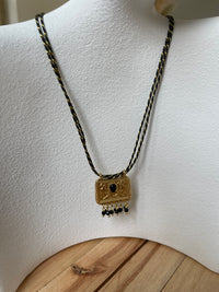 Collier Maya